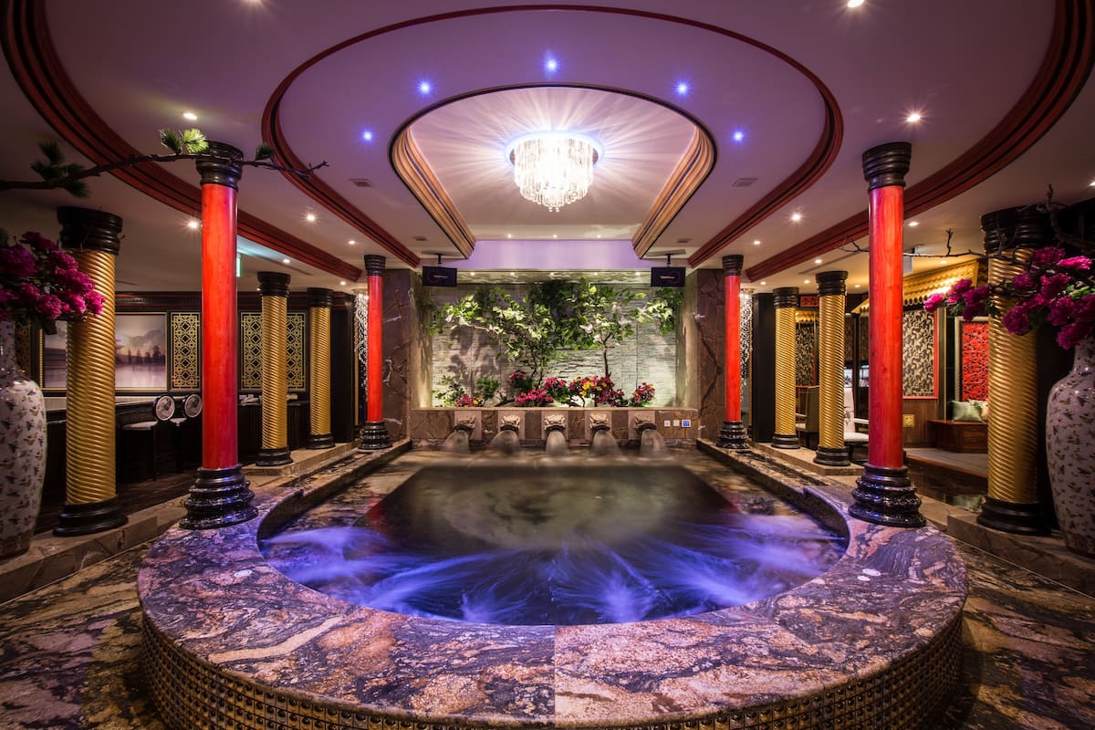 Ultimate Forbidden City | Down comforters, in-room safe, desk, blackout drapes