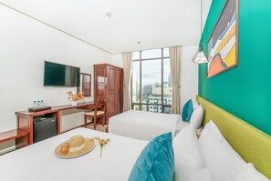 デラックス シングルルーム | ミニバー、セーフティボックス (室内)、デスク、ノートパソコン用作業スペース