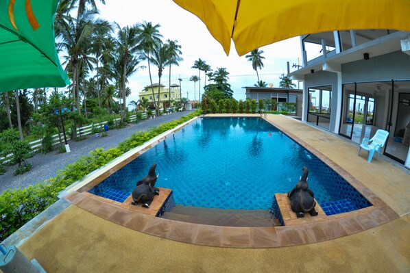 Outdoor pool - Phangpring Beach Resort (Tha Sala)