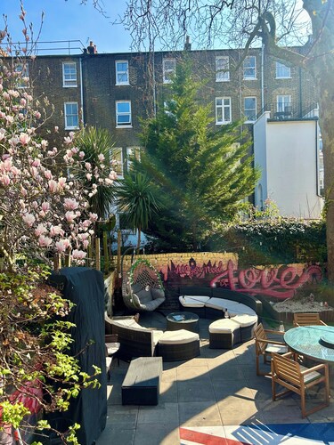 Saint James Backpackers