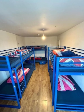 Shared Dormitory (Bed in 6 mixed dorm)