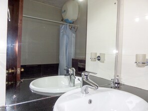 Bathroom sink - Le Real Hotel (Lekki)