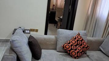 Suite, 1 Bedroom | Premium bedding, in-room safe, desk, laptop workspace