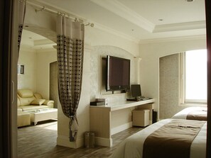 로열 스위트 | 다리미/다리미판, 무료 WiFi, 침대 시트