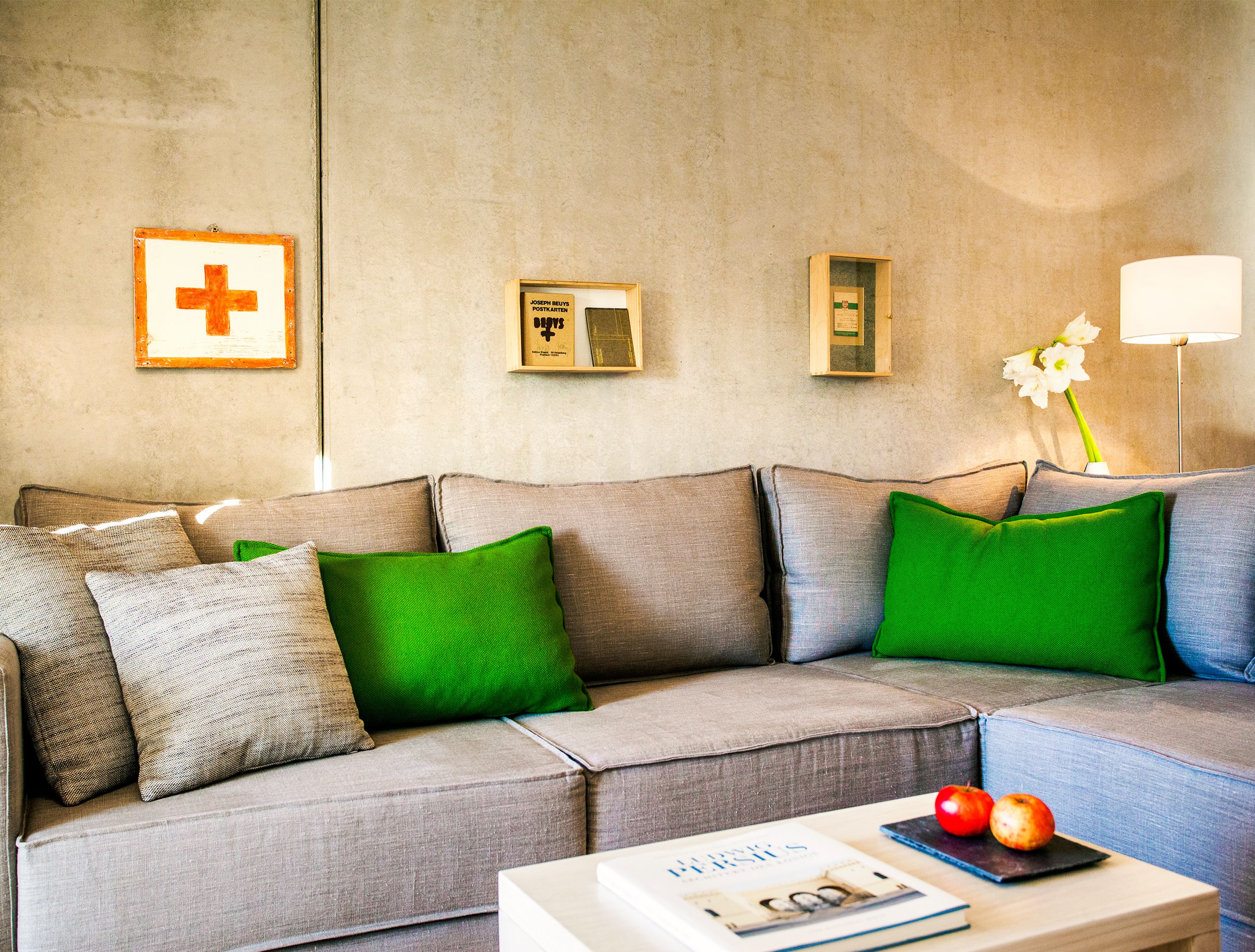 junior suite | living area | flat-screen tv