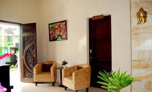 Televisión LCD de 24 pulgadas con canales vía satélite y televisión 