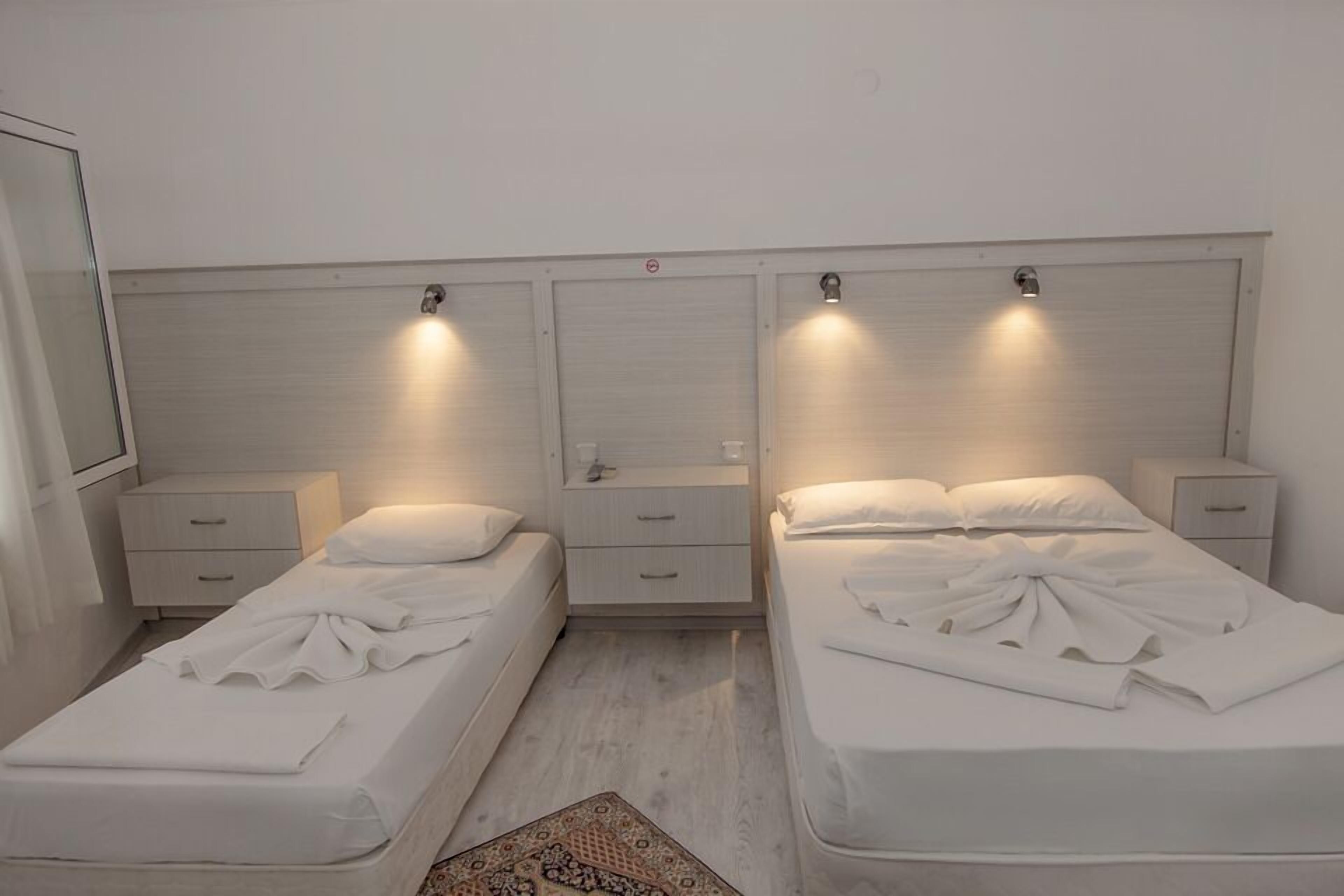 quadruple room | soundproofing, free cots/infant beds, rollaway beds, free wifi