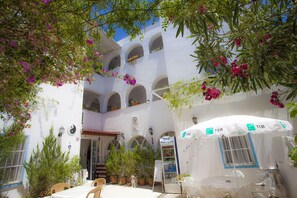 Property grounds - Kale Hotel (Bodrum)