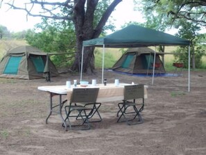 Outdoor dining - Sedudu Mobile Camp (Chobe National Park)