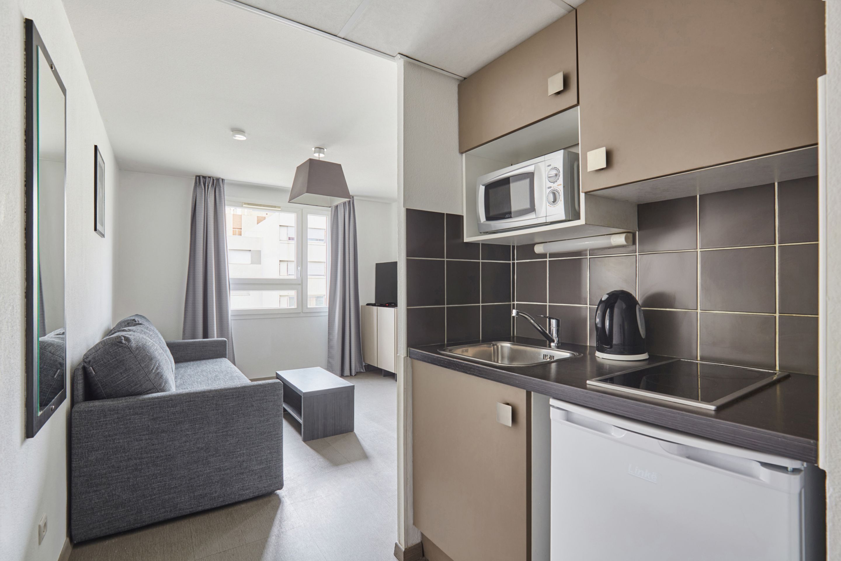 Appartement, 1 slaapkamer (4 People) | Een bureau, geluiddichte muren, gratis babybedden, gratis wifi