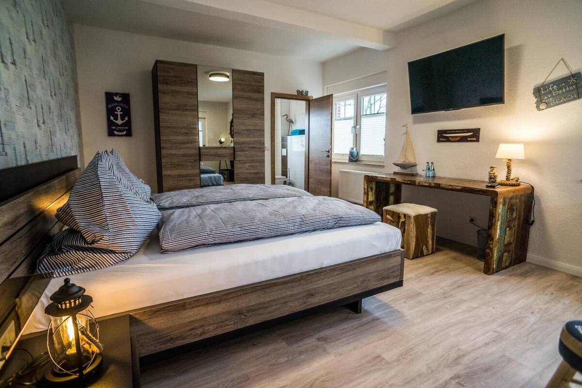 Deluxe Double Room, 1 Queen Bed, Beachfront