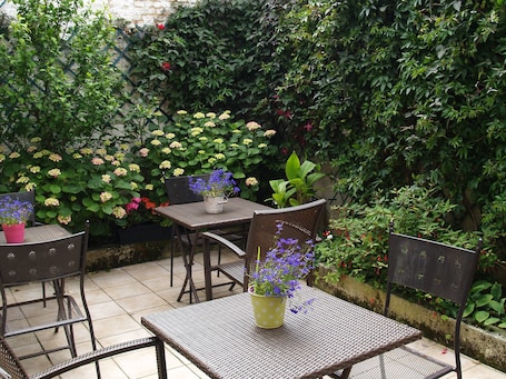 Restaurante al aire libre. Le Relais Vauban