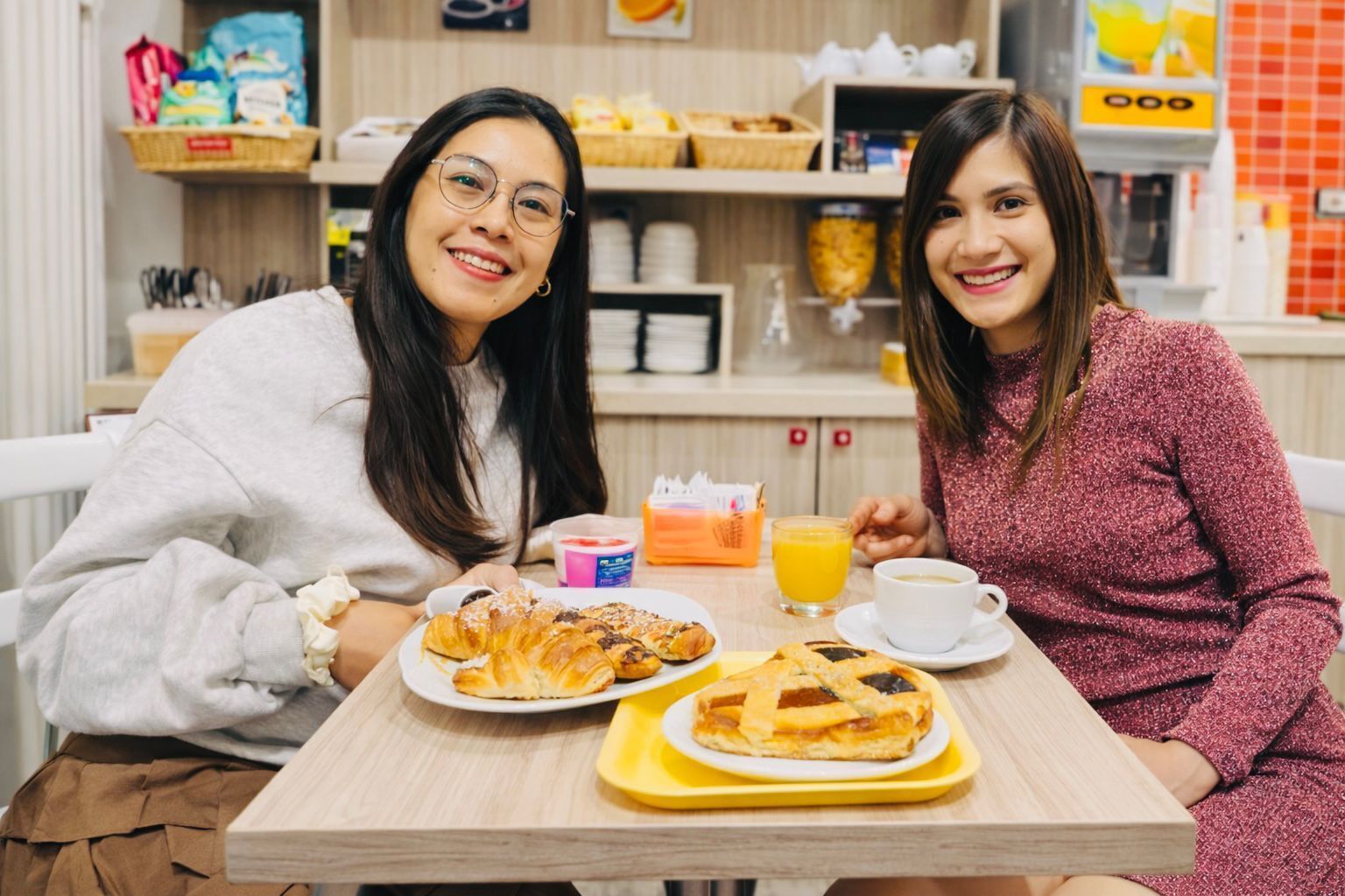 Daily buffet breakfast (EUR 5 per person)