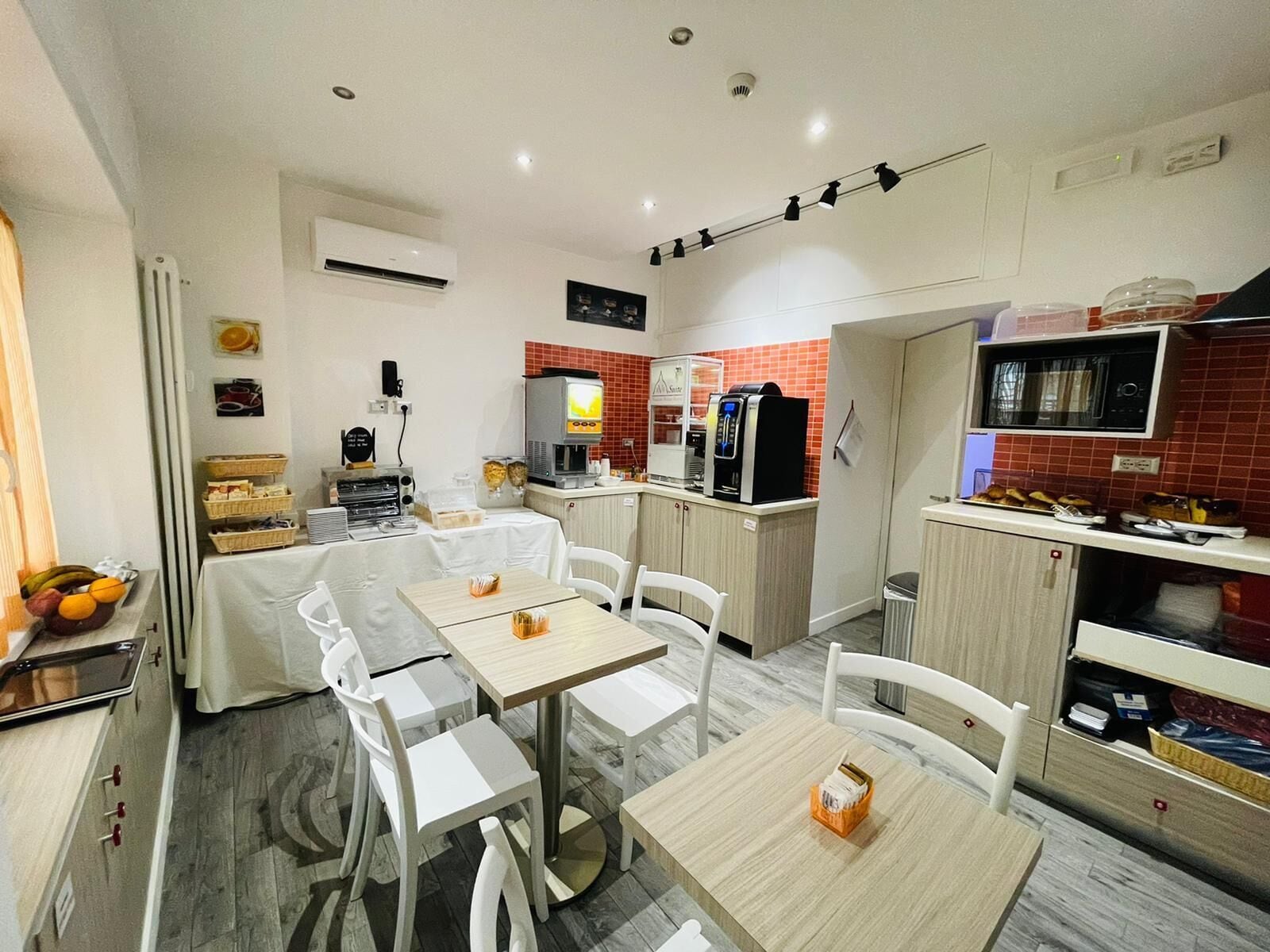 Daily buffet breakfast (EUR 5 per person)