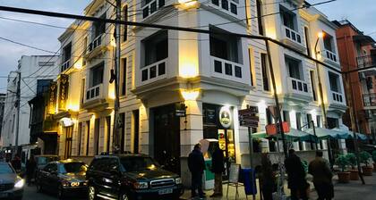 Velvet Hotel