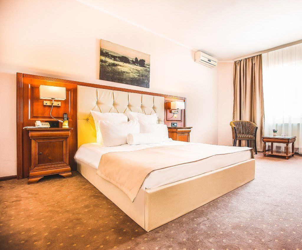 Premium bedding, minibar, in-room safe, desk