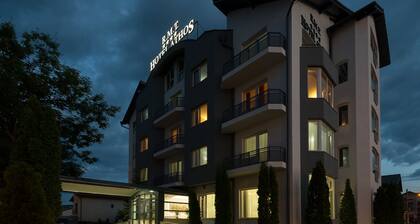 Hotel Athos Rmt