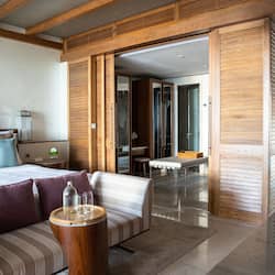 1 bedroom, premium bedding, minibar, in-room safe