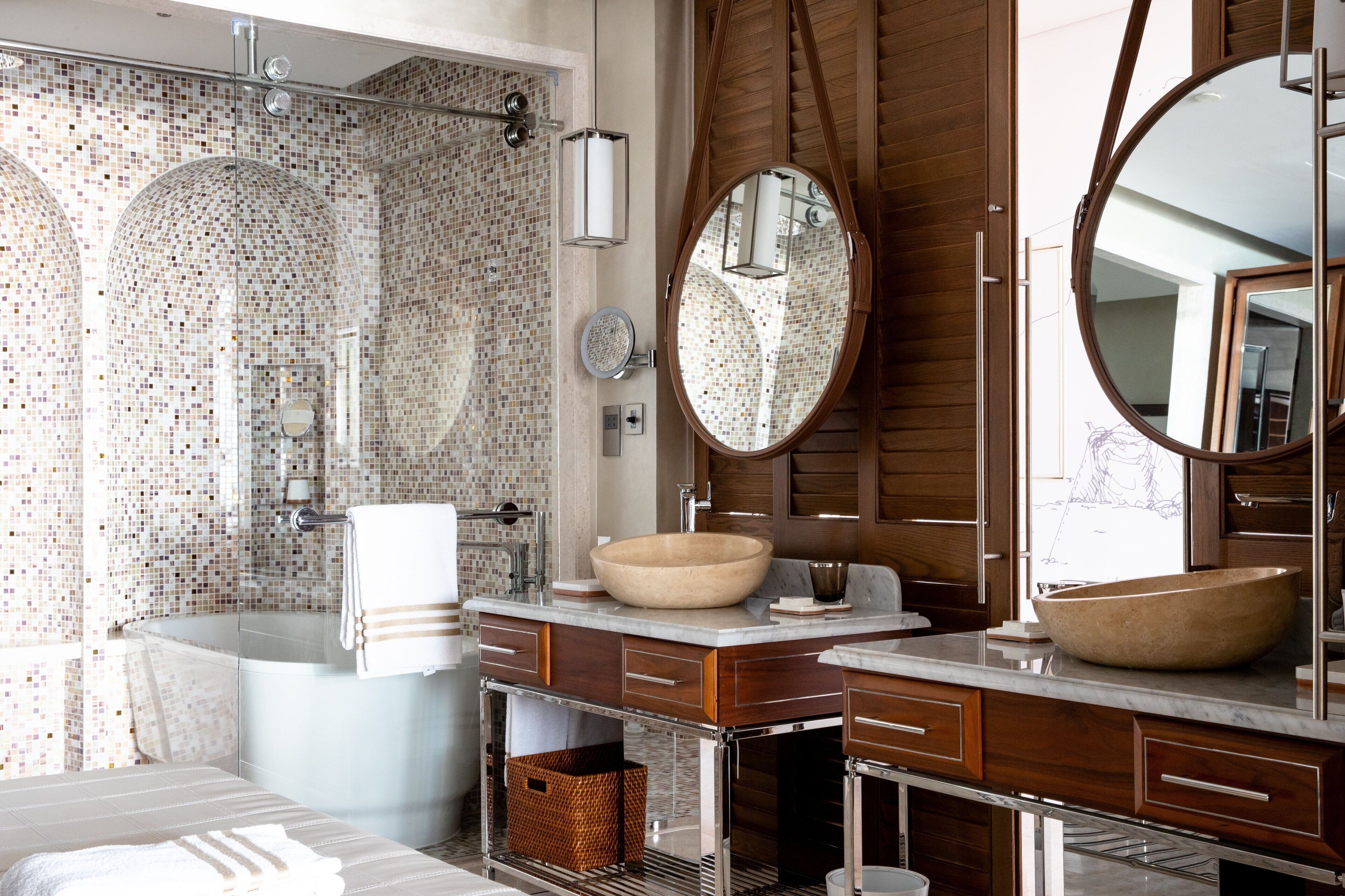 separate bathtub and shower, designer toiletries, hair dryer, slippers