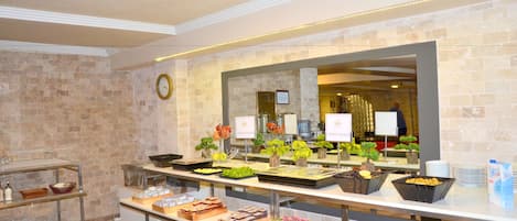 Tägliches inbegriffenes Frühstücksbuffet