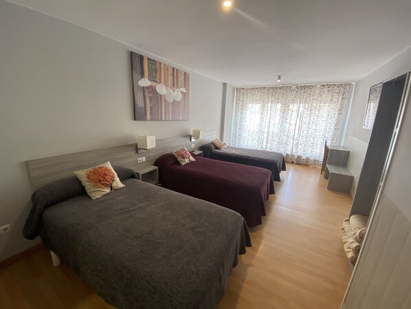 Triple Room, Private Bathroom