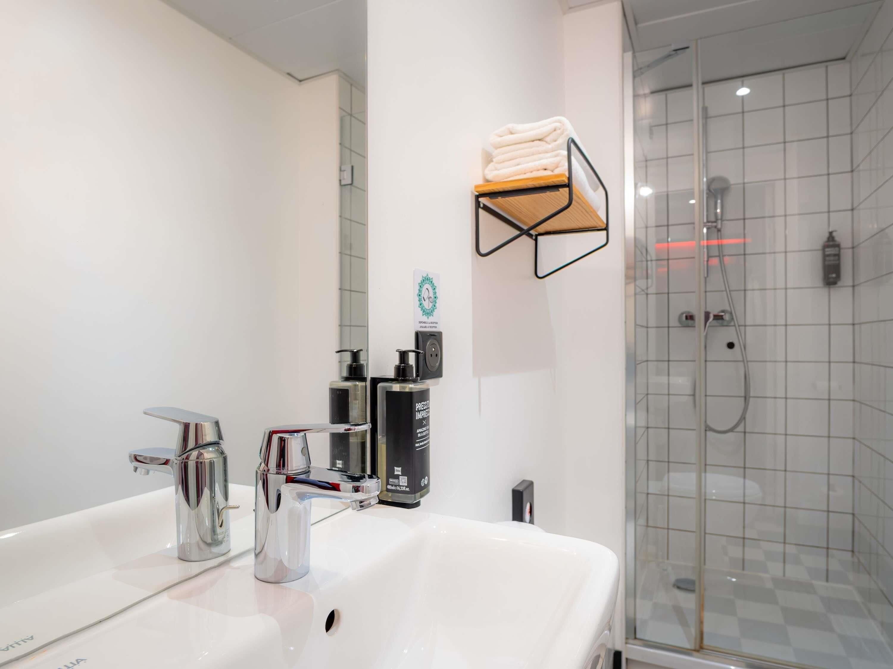 Foto - ibis Styles Paris Gare de l'Est Magenta