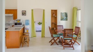 Coffee/tea maker, fridge, microwave, oven - Apartment at Hispaniola Sol (Sosúa)