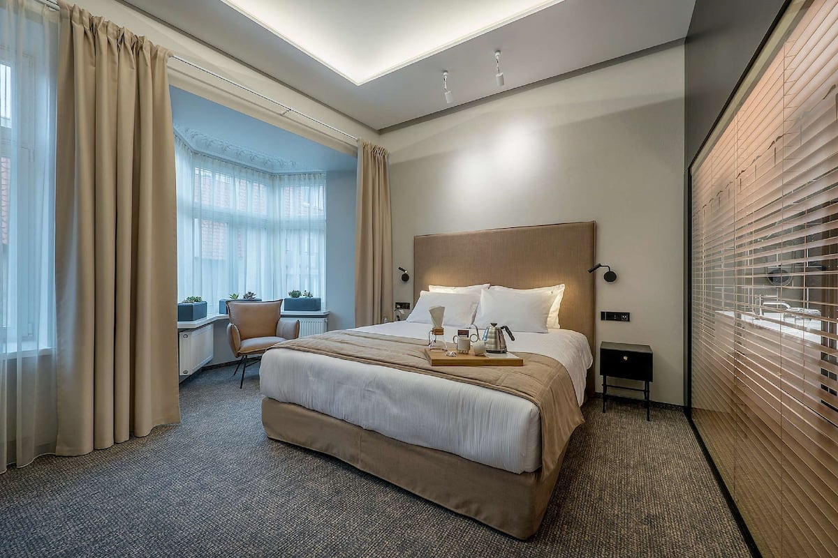 minibar, in-room safe, desk, blackout curtains