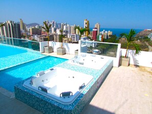 Piscina a l'aire lliure 
