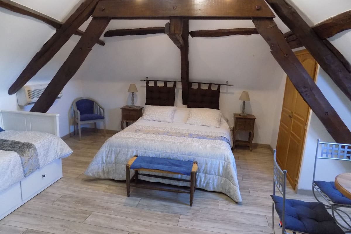 Familiekamer | Luxe beddengoed, individueel gedecoreerd, individueel gemeubileerd