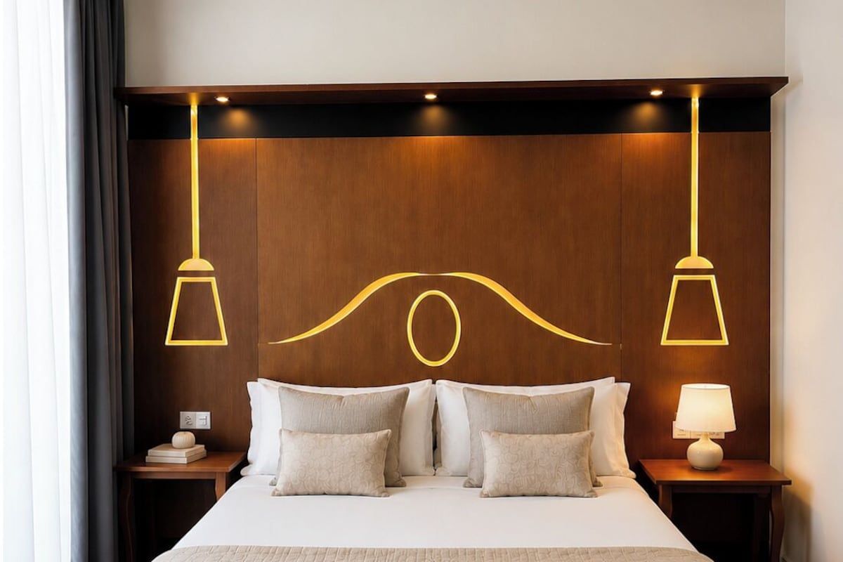 Family Studio Suite | Premium bedding, down duvets, desk, free WiFi
