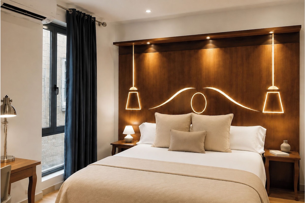 Interior Budget double or twin room | Premium bedding, down duvets, desk, free WiFi