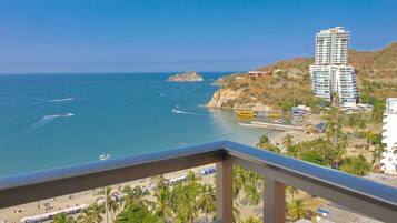 Apartment, 3 Bedrooms (SMR258A) | Balcony