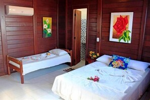 Minibar, iron/ironing board, free WiFi, bed sheets