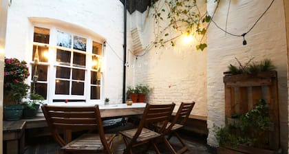 Astor Museum Inn Hostel