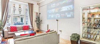 Astor Victoria Hostel - Adults Only