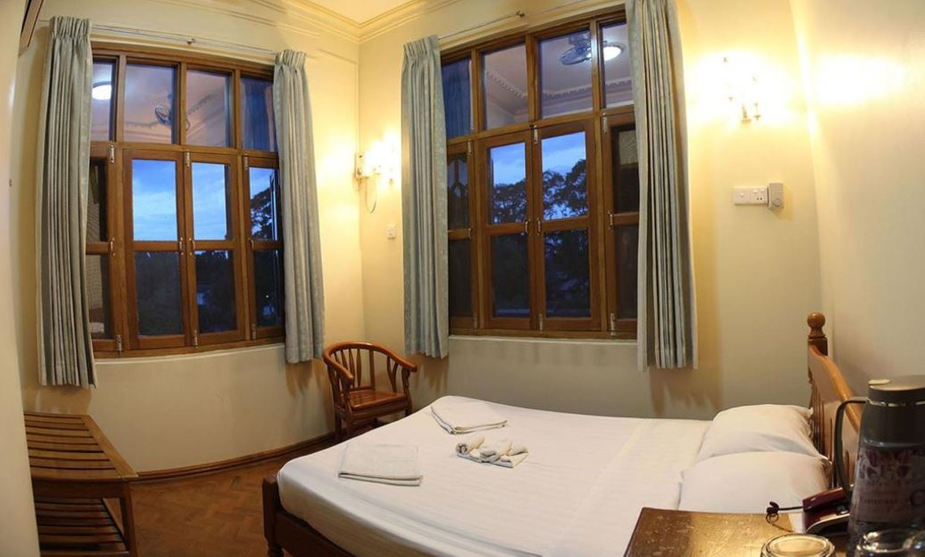 minibar, in-room safe, desk, free wifi