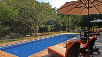 Indoor pool, outdoor pool