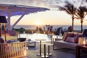 Outdoor pool, pool loungers - The Chili Beach Private Resort & Villas (Jijoca de Jericoacoara)