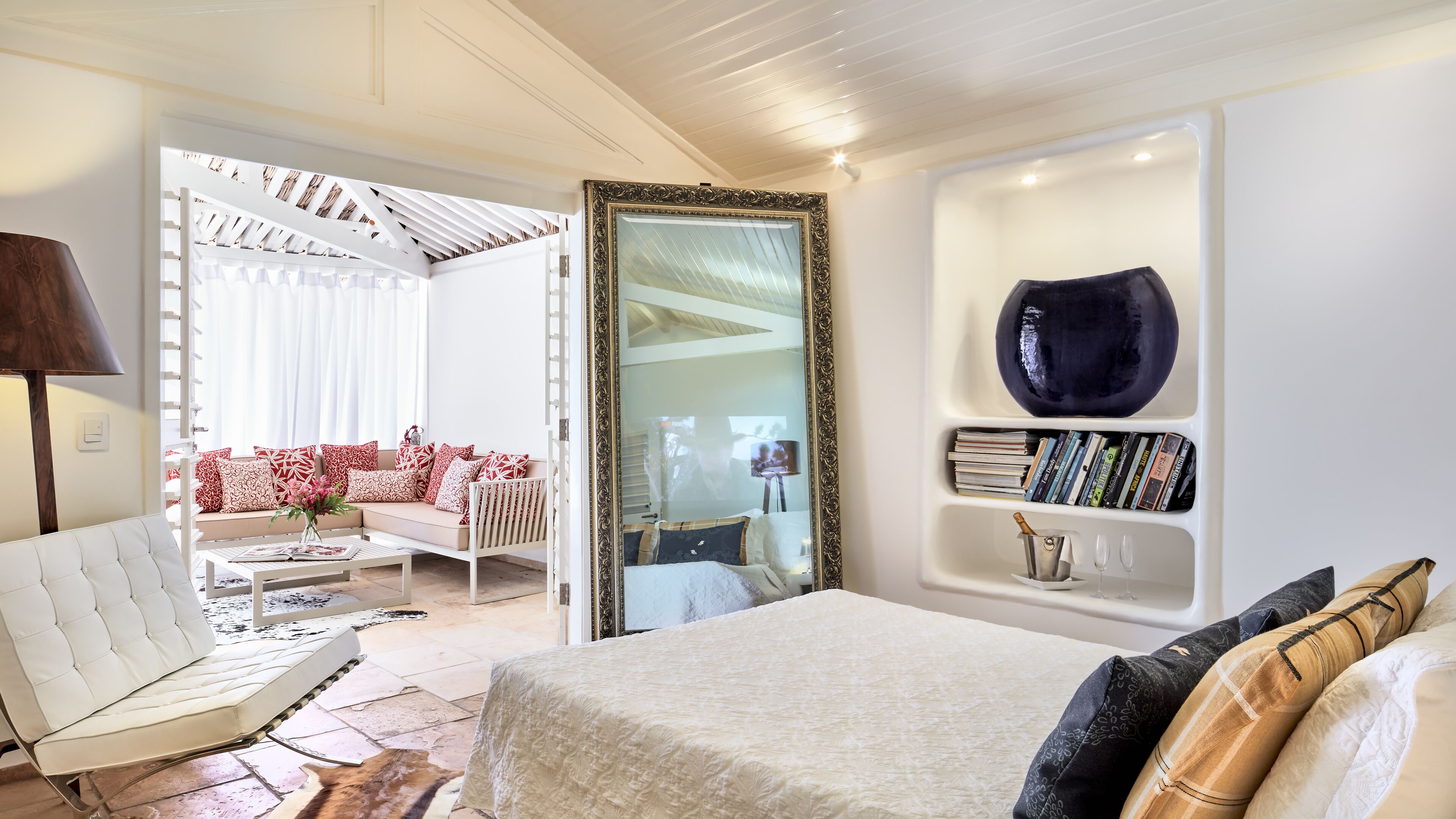 suite, frente mar | minibar, in-room safe, individually decorated, desk