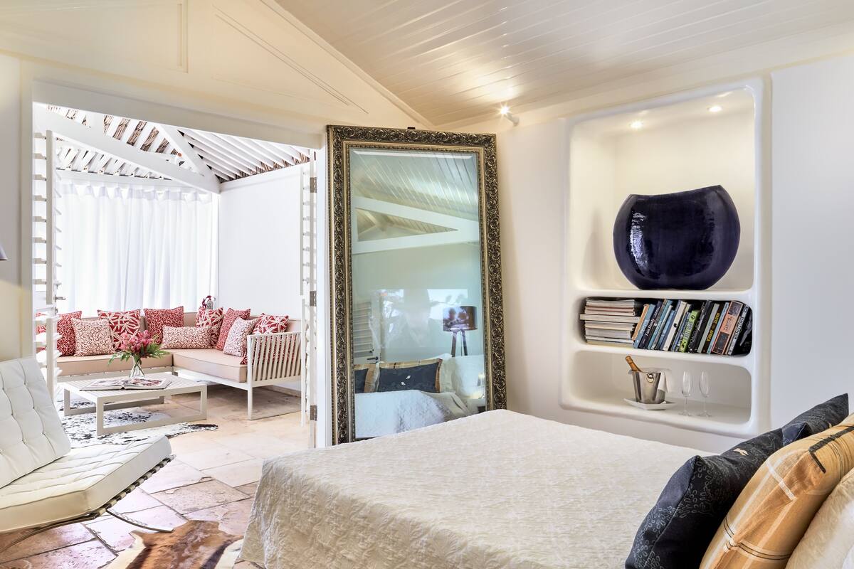 suite, frente mar | minibar, in-room safe, individually decorated, desk