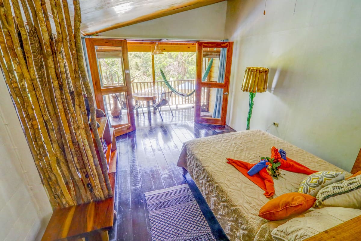 Suite monolocale, 1 letto queen (Mountain Suite I) | Materassi Tempur-Pedic, una cassaforte in camera, una scrivania