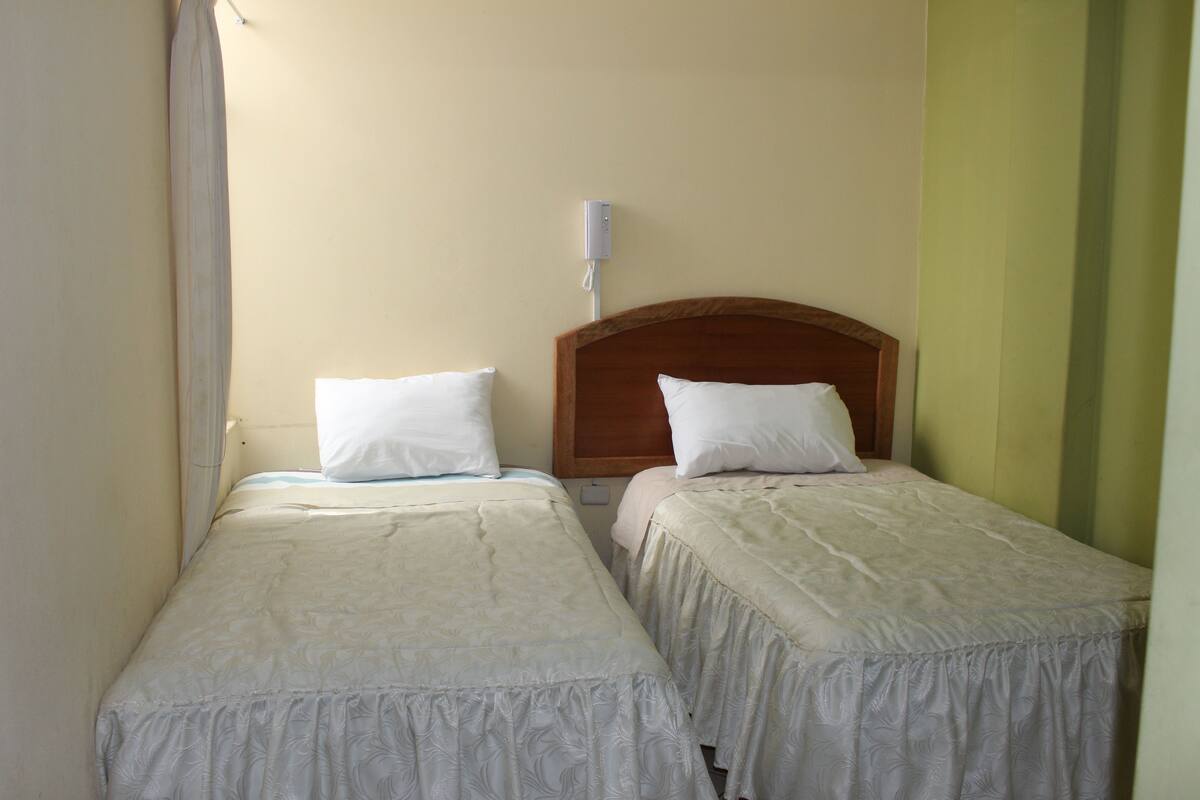Rollaway beds