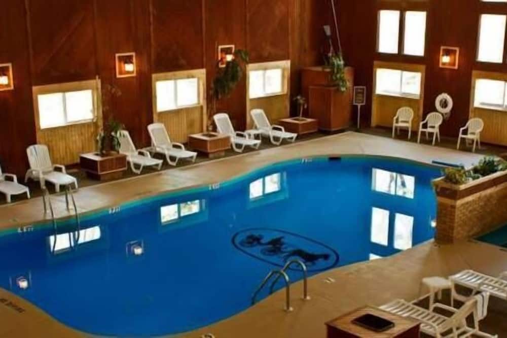 Carriage House Country Club