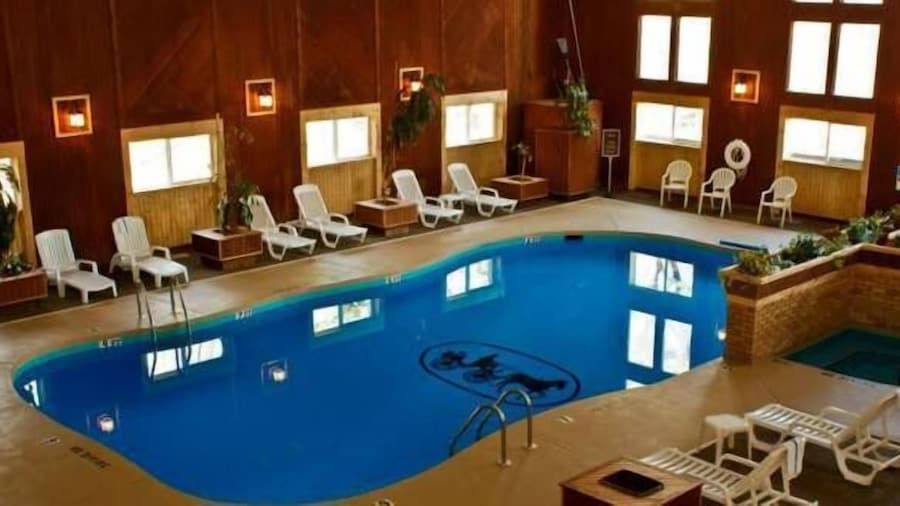 Carriage House Country Club