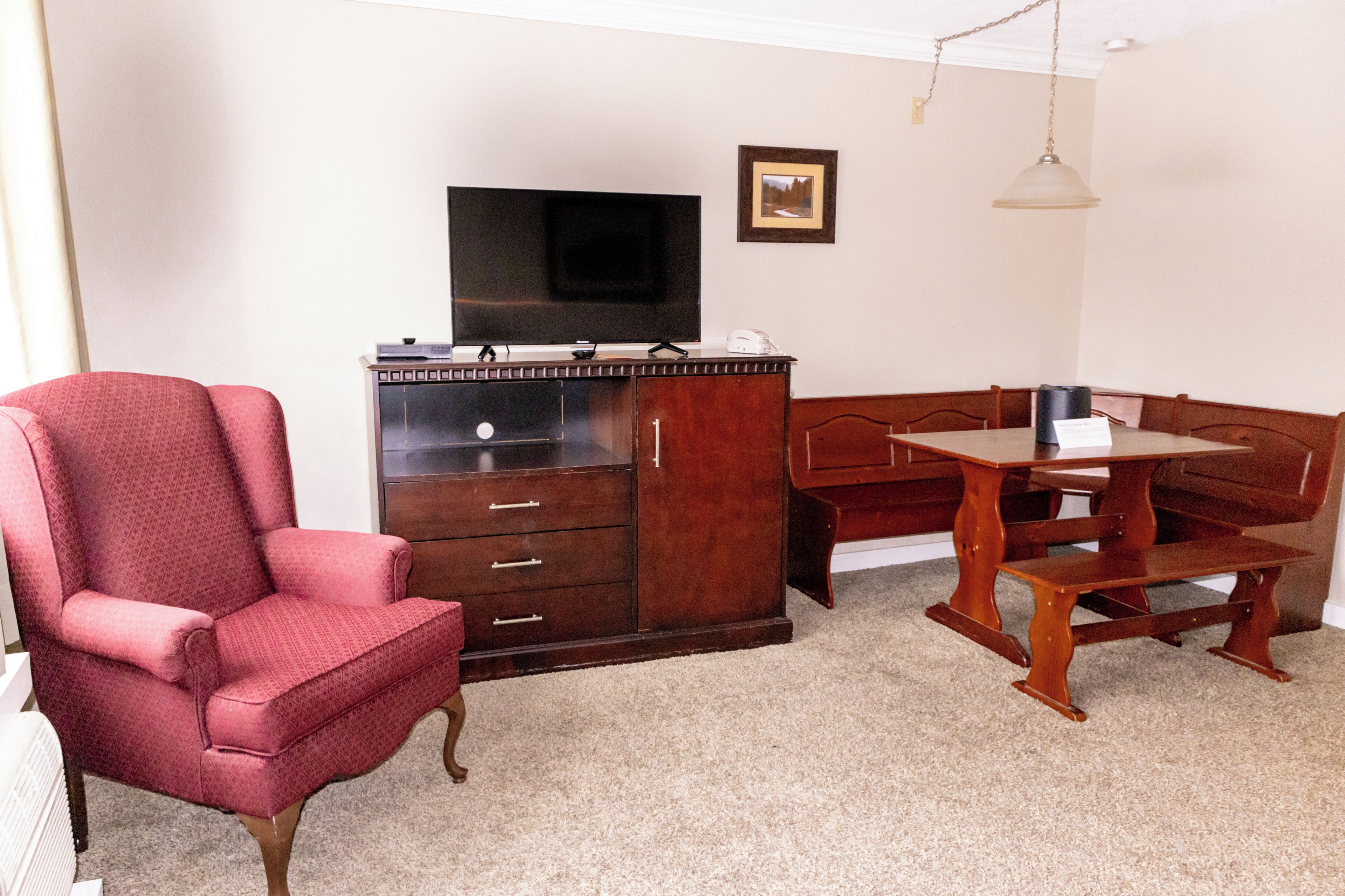 Studio Suite (Max 2 guest) | Living area | Flat-screen TV