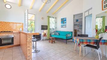 Superior Bungalow, 1 Bedroom, Kitchenette | Living area