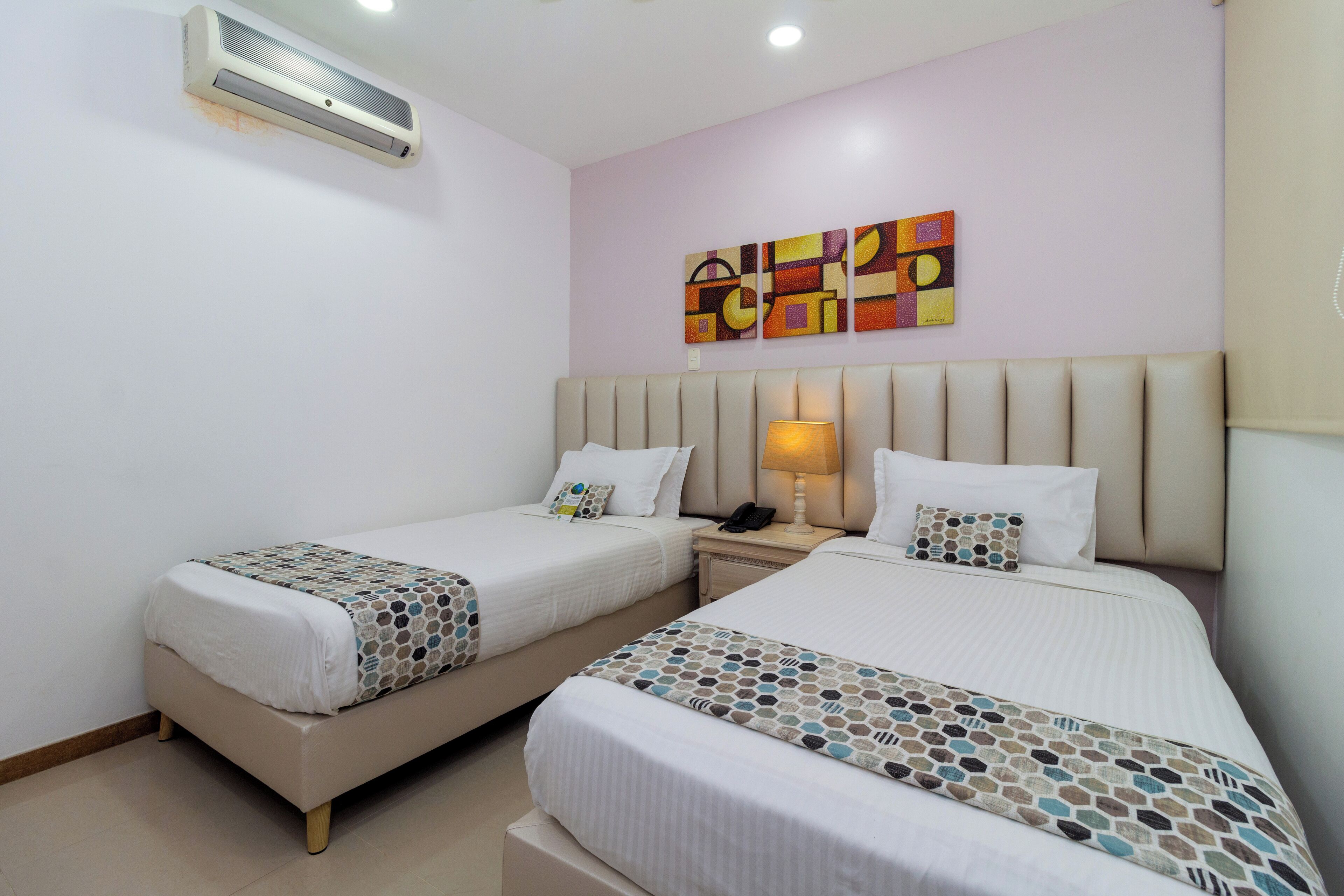 room | in-room safe, free wifi, bed sheets