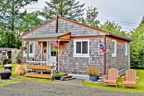 Property grounds - Ocean Spray Beach Resort (Grayland)