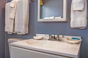 Bathroom - Ocean Spray Beach Resort (Grayland)